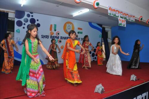 12 (1) (1) (1) (1) (1) (1) (1) (1) (1) (1) (1)