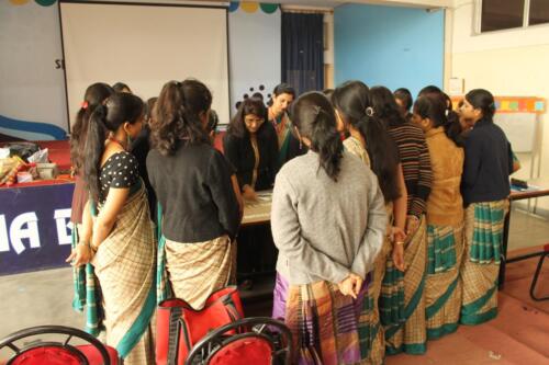 12 (1) (1) (1) (1) (1) (1) (1) (1) (1) (1) (1) (1)